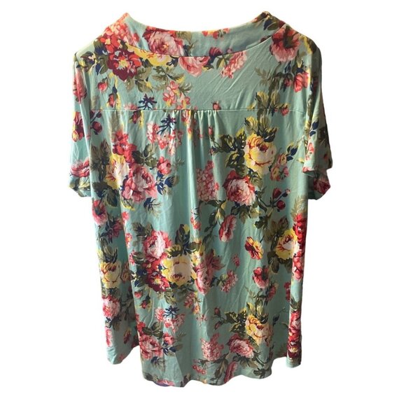 Folunsi NWT Light Green Floral Short Sleeved Tunic Top Sz 3X - Picture 2 of 7